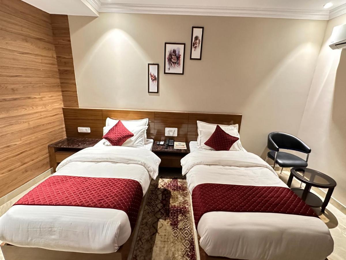 Highlands Hotel Rishīkesh Esterno foto